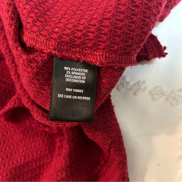 Torrid Waffle V-neck Lace Inset Pullover Sweatshirt Rhubarb Sz 4 - Picture 12 of 16